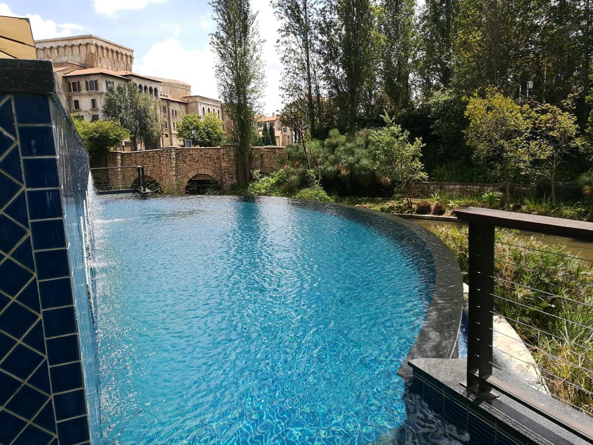 Pivot Hotel Montecasino Johannesburg Dış mekan fotoğraf